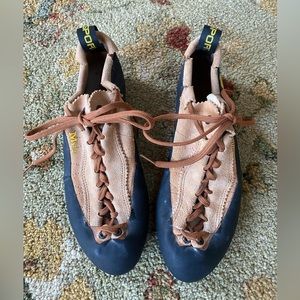 la sportive mythos climbing shoes leather